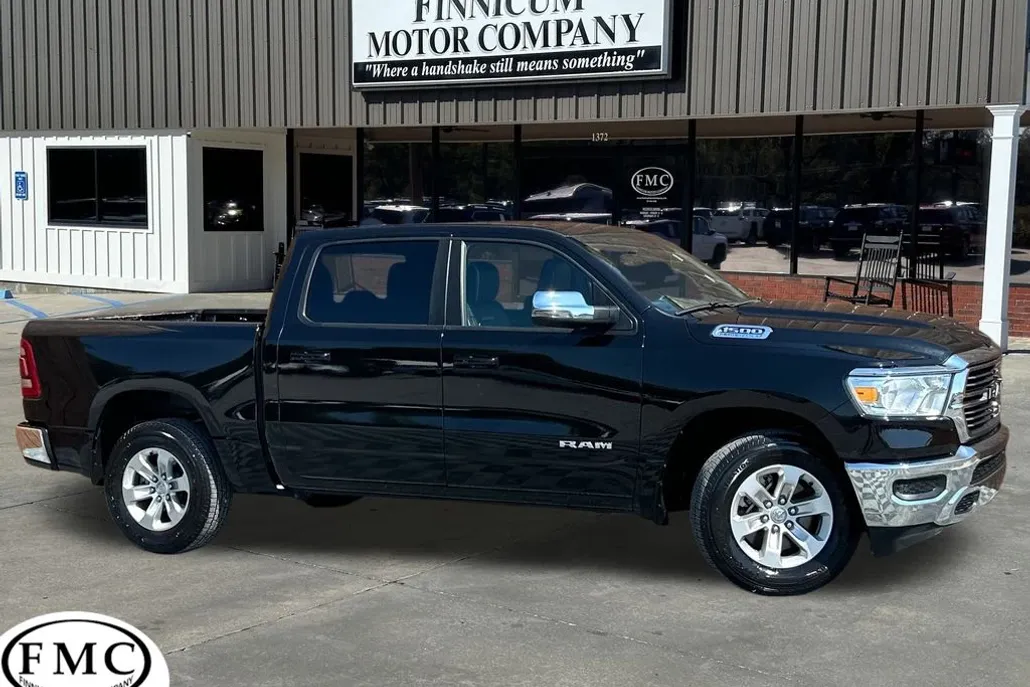 2024 Ram 1500 Laramie photo 1