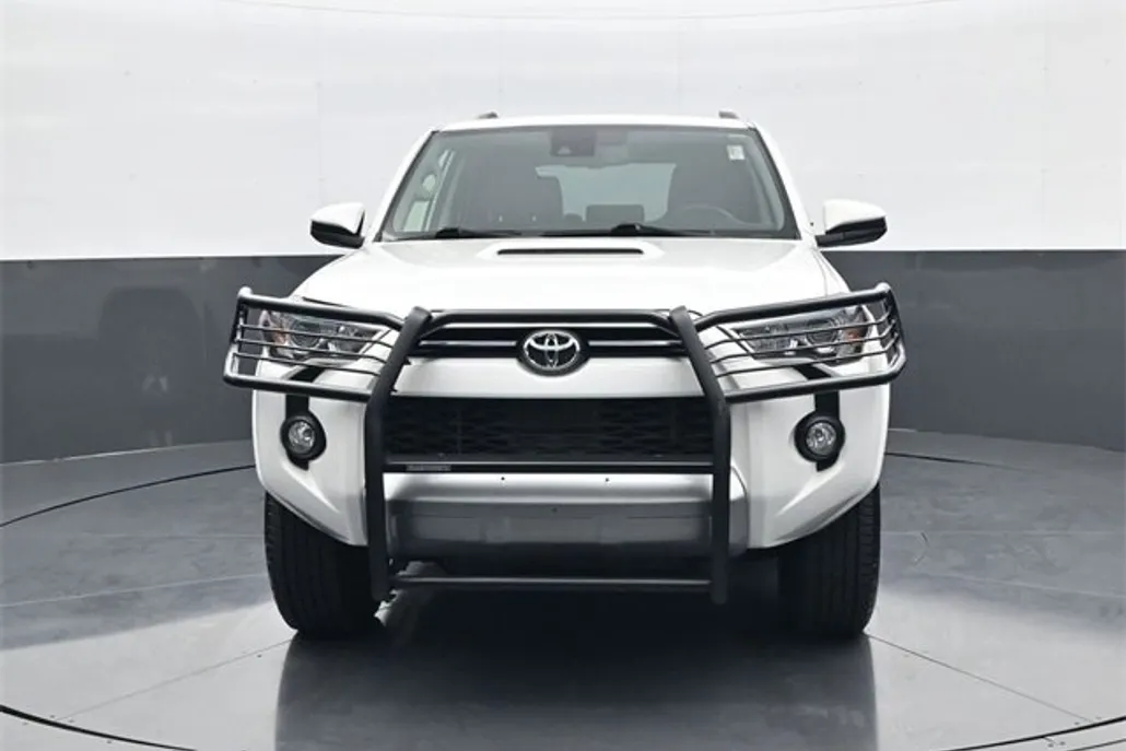 2020 Toyota 4Runner TRD Off-Road photo 1