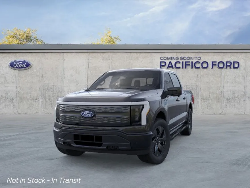 2025 Ford F-150 Lightning Lariat photo 1