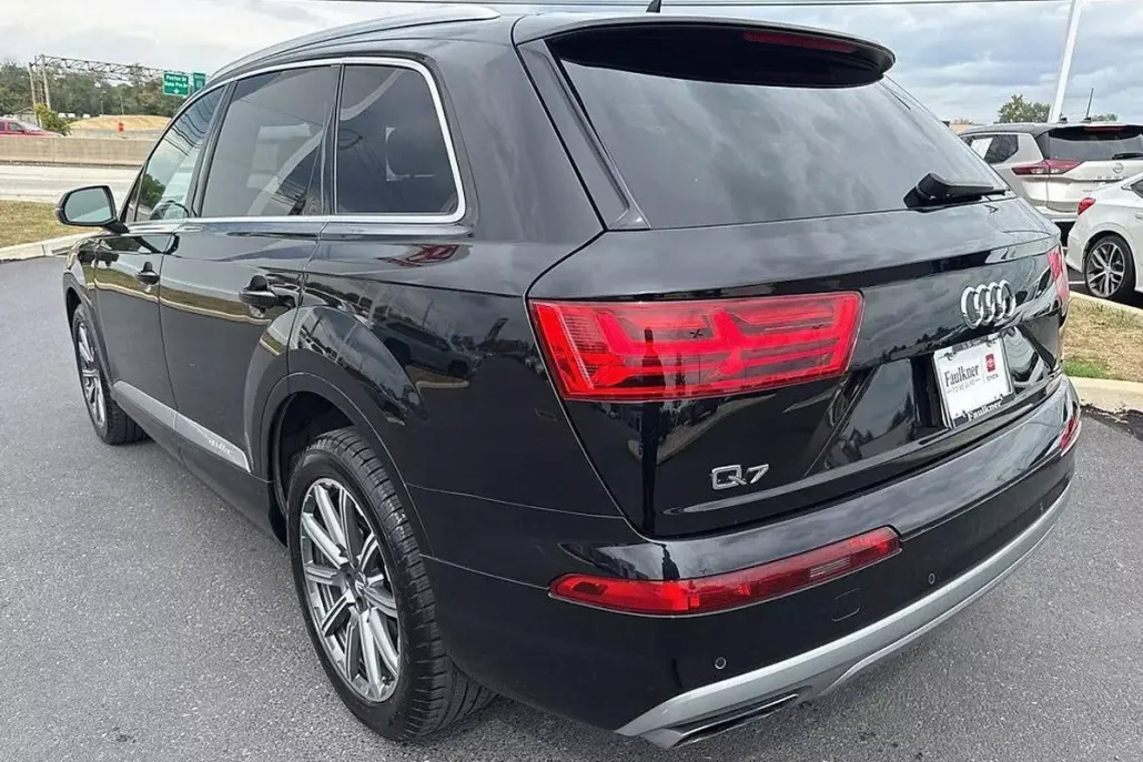 2017 Audi Q7 Premium Plus photo 1