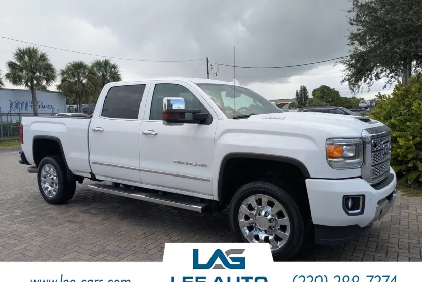 2019 Gmc Sierra HD Denali photo 1