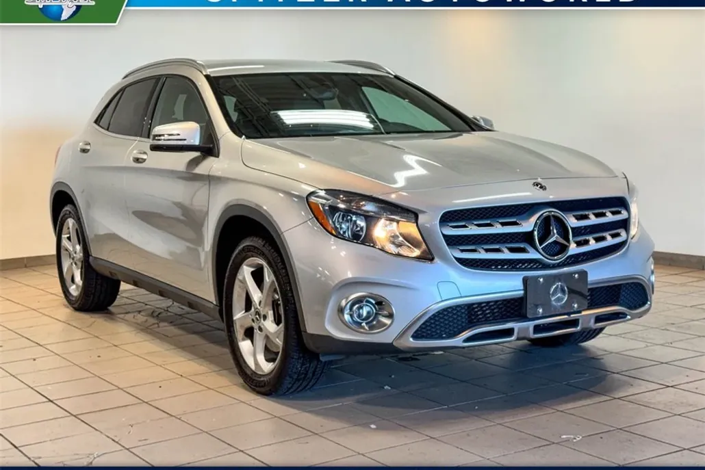 2018 Mercedes Benz GLA 250 4MATIC photo 1
