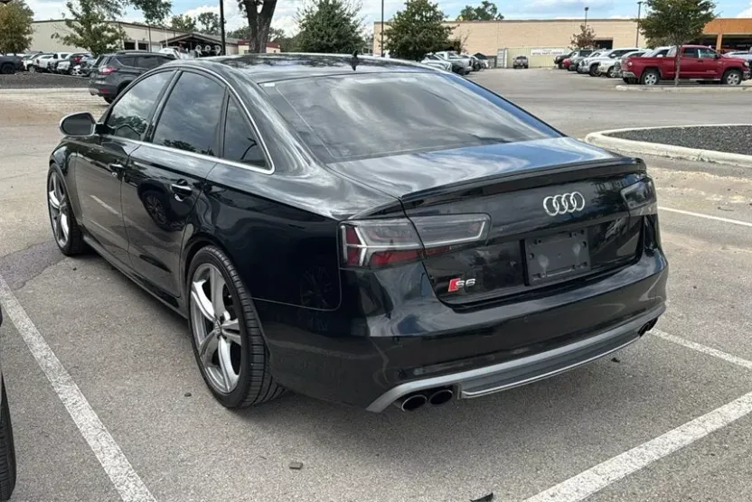 2013 Audi S6 Prestige photo 1
