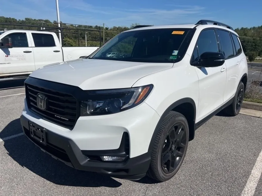 2024 Honda Passport Black Edition photo 1