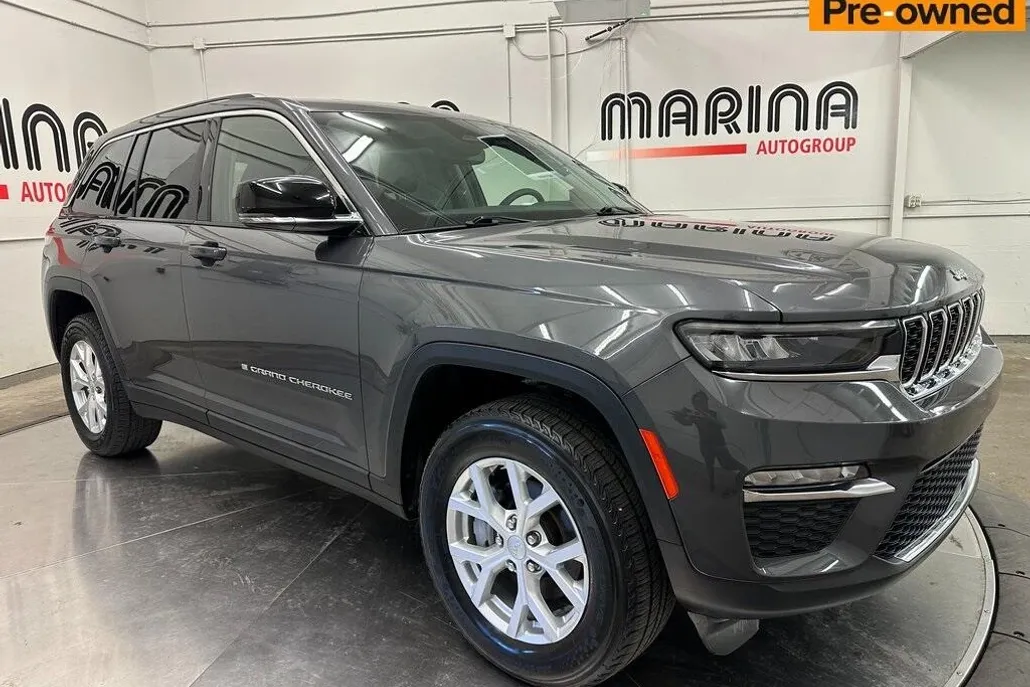 2023 Jeep Grand Cherokee Limited photo 1
