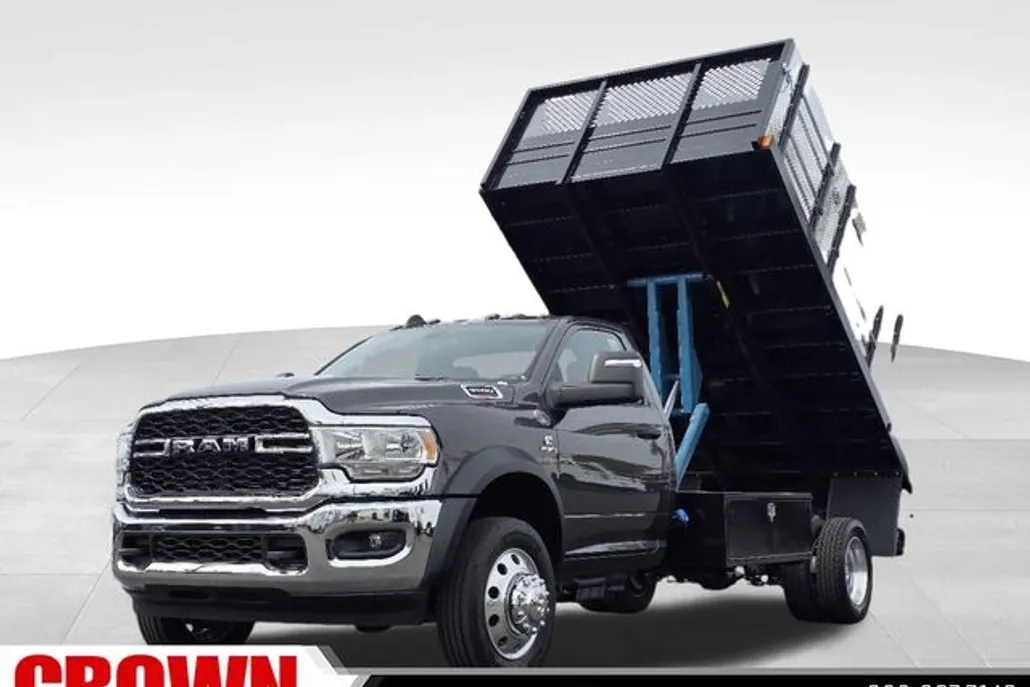 2024 Ram 5500 Tradesman photo 1