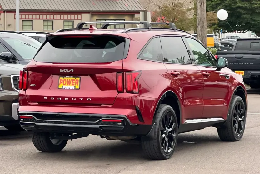 2022 Kia Sorento SX photo 1