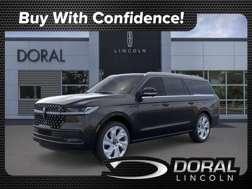2025 Lincoln Navigator Black Label photo 1