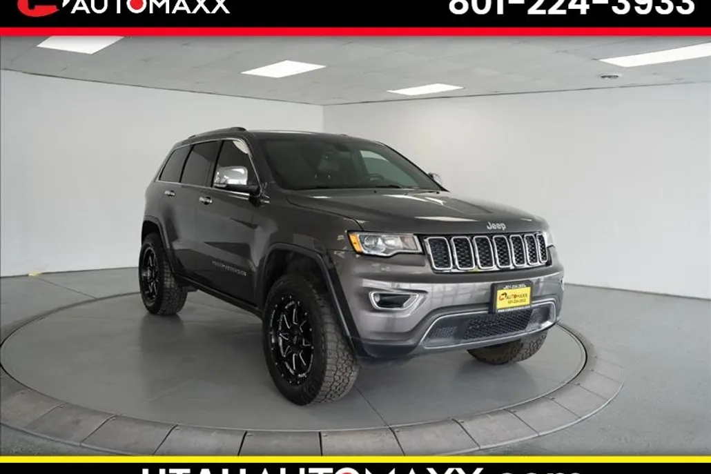 2017 Jeep Grand Cherokee Limited photo 1
