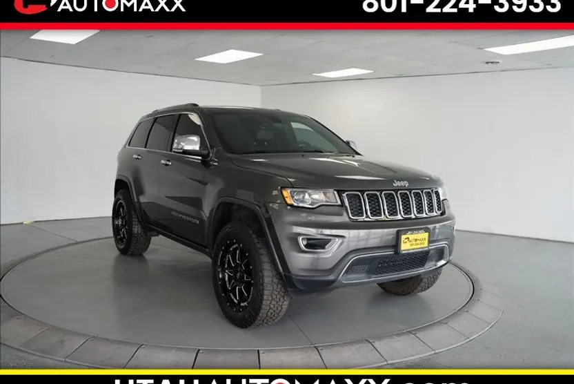 2017 Jeep Grand Cherokee Limited photo 1
