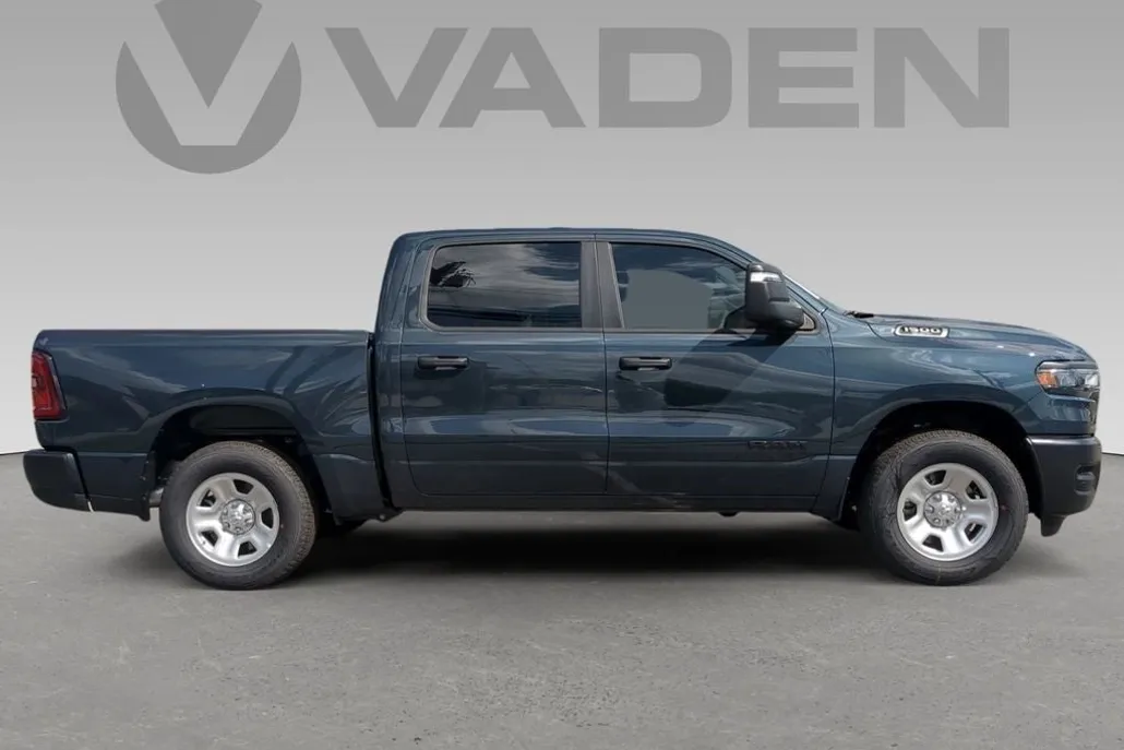 2025 Ram 1500 Tradesman photo 1