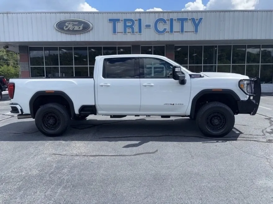 2023 Gmc Sierra HD AT4 photo 1