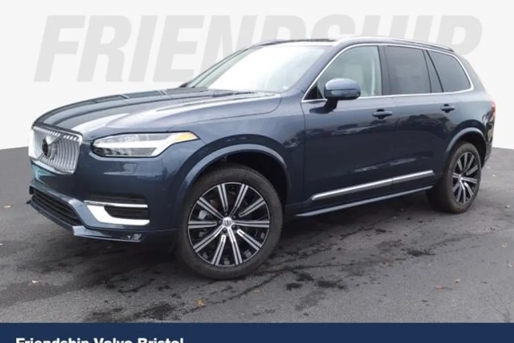 2025 Volvo XC90 Plus AWD photo 1