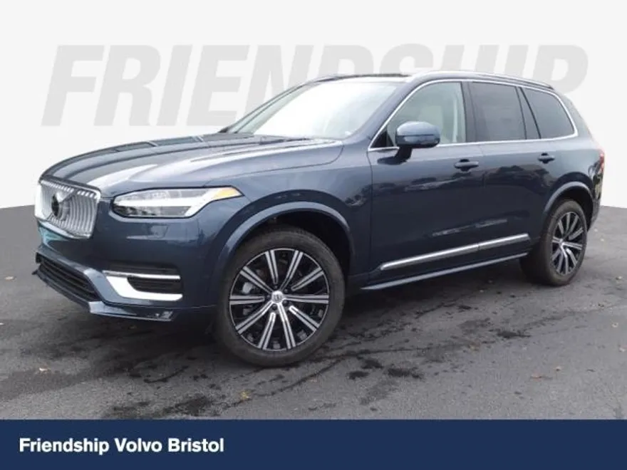 2025 Volvo XC90 Plus AWD photo 1