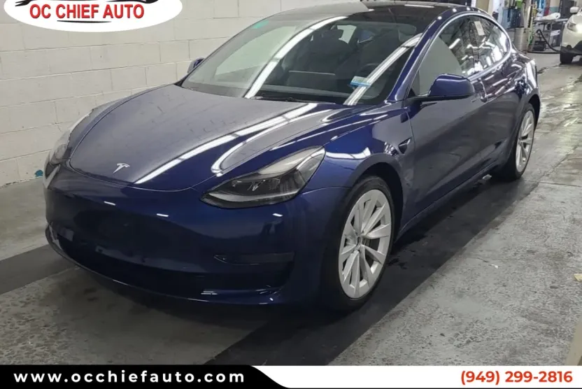 2023 Tesla Model 3 photo 1