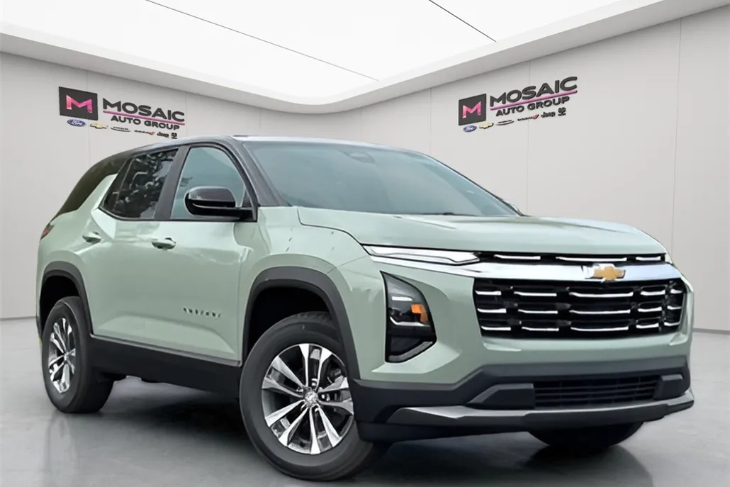 2026 Chevrolet Equinox LT photo 1