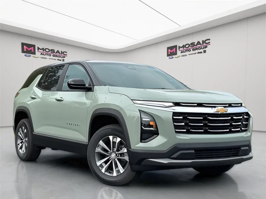 2026 Chevrolet Equinox LT photo 1