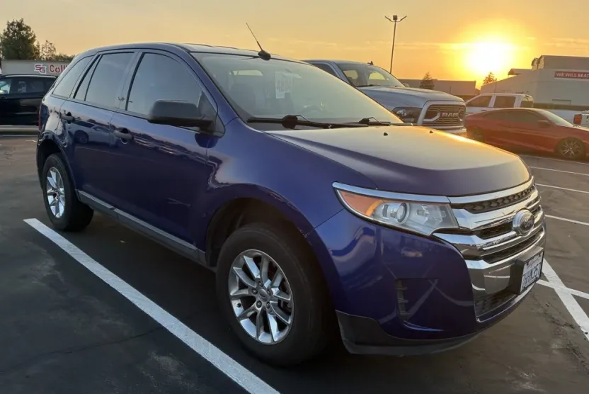 2014 Ford Edge SE photo 1