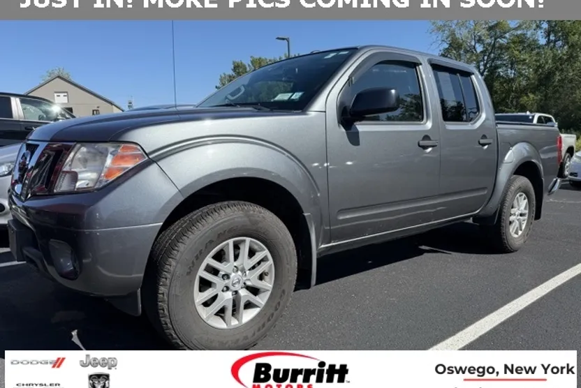 2016 Nissan Frontier SV photo 1