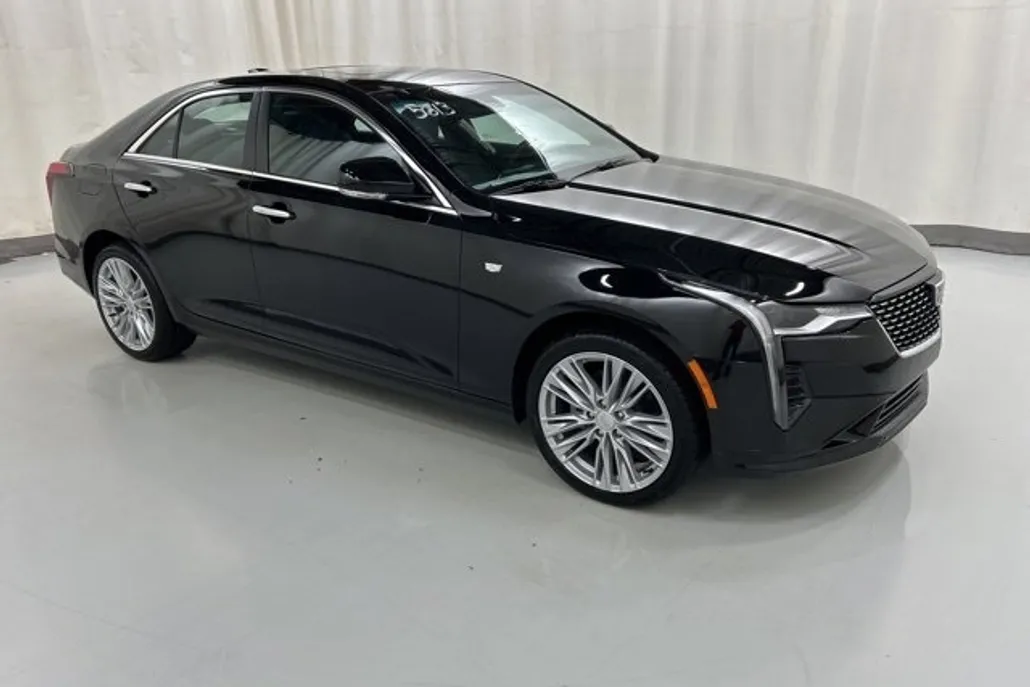 2025 Cadillac CT4 Premium Luxury photo 1