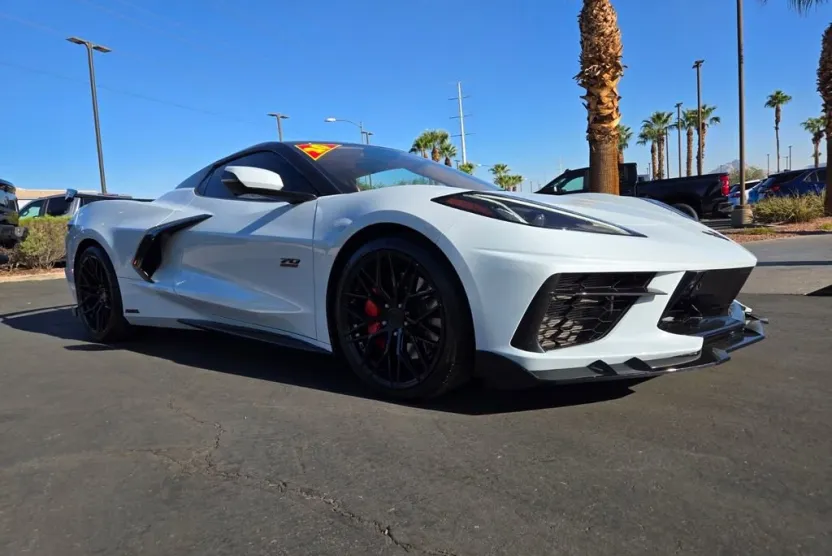 2020 Chevrolet Corvette Stingray 3LT photo 1
