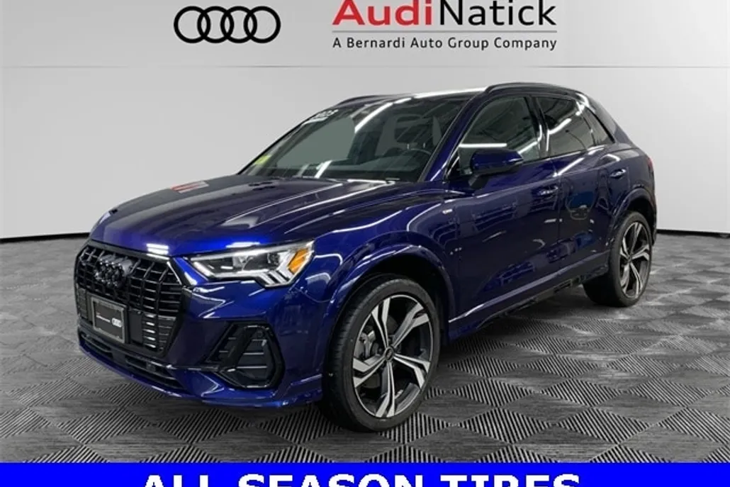 2023 Audi Q3 S line Premium Plus photo 1