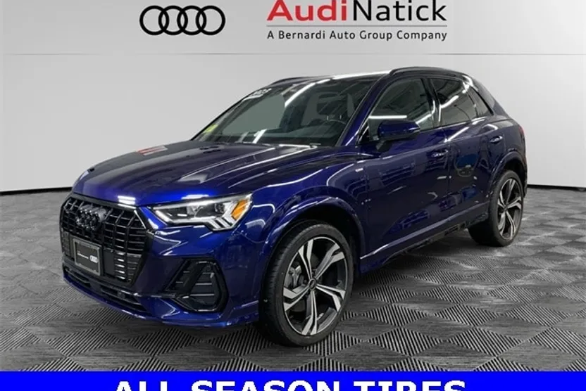 2023 Audi Q3 S line Premium Plus photo 1
