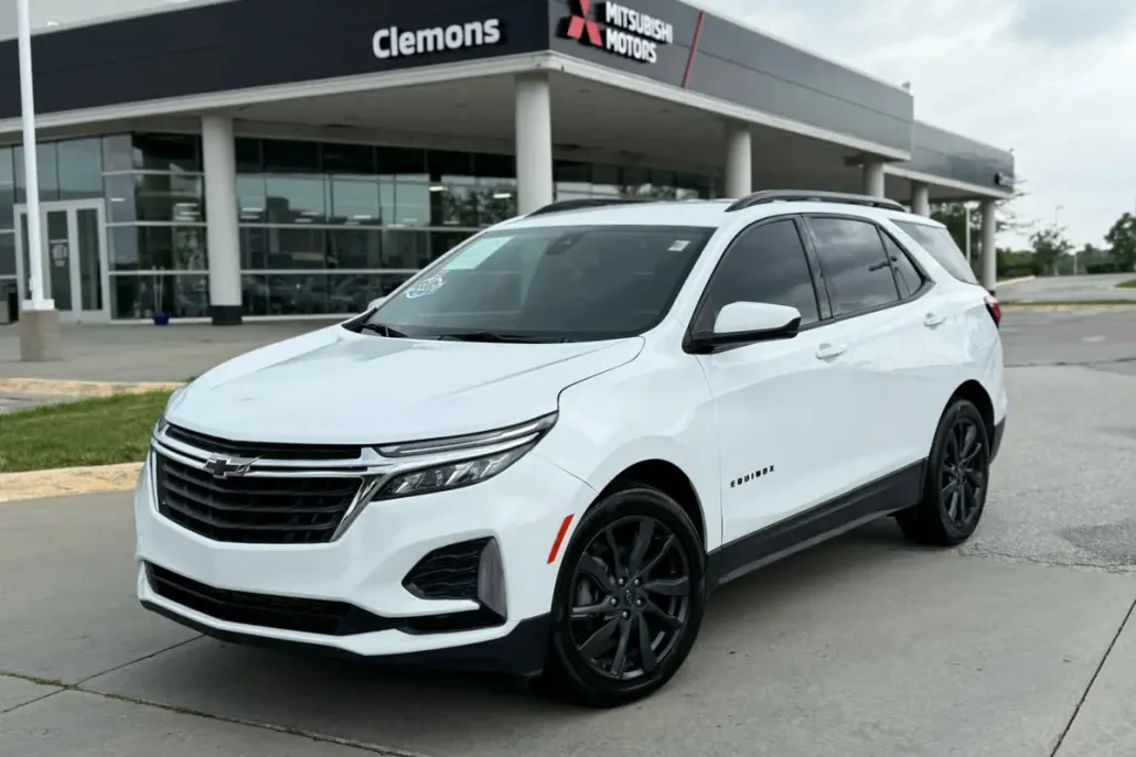 2023 Chevrolet Equinox RS photo 1
