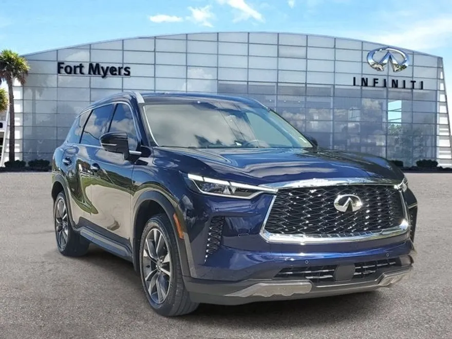 2022 Infiniti QX60 Luxe photo 1