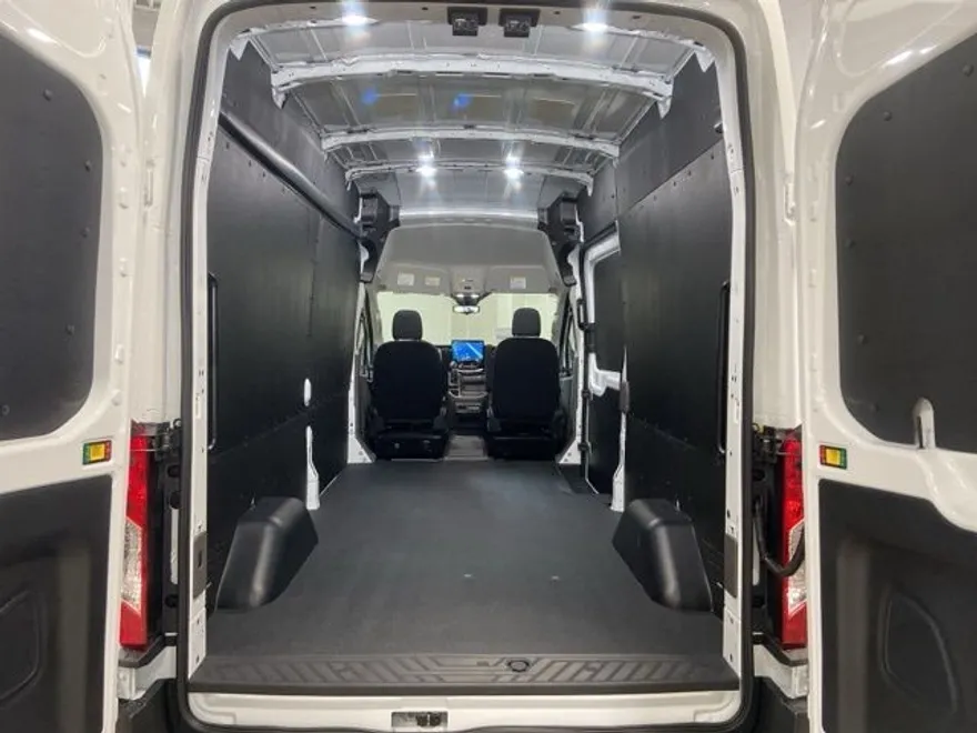 2025 Ford Transit photo 1