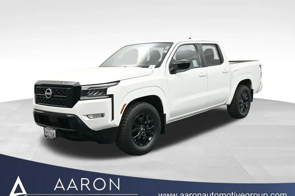 2023 Nissan Frontier SV Crew Cab photo 1