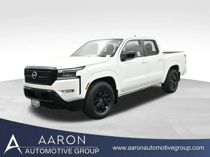 2023 Nissan Frontier SV Crew Cab photo 1