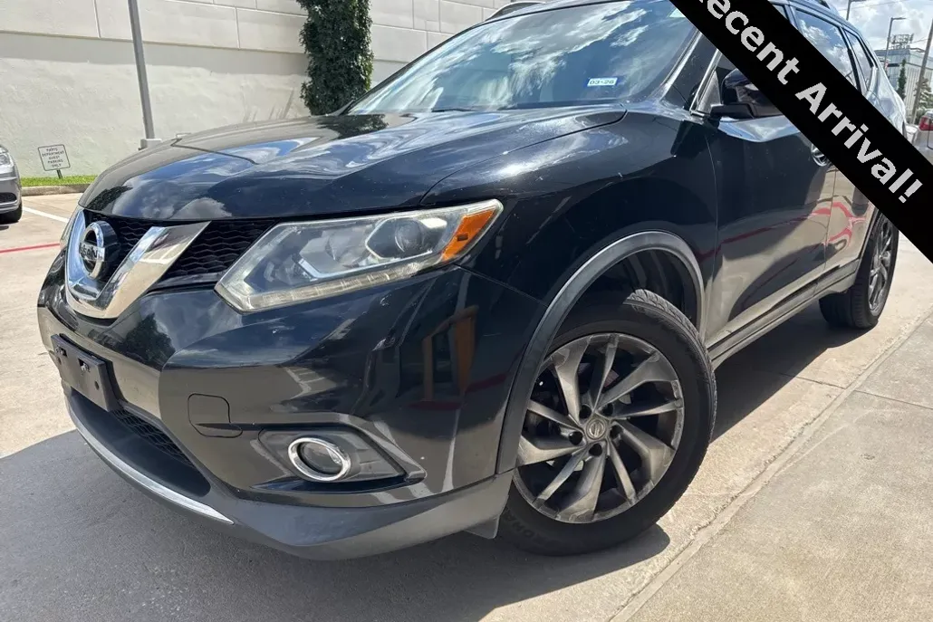 2015 Nissan Rogue SL photo 1