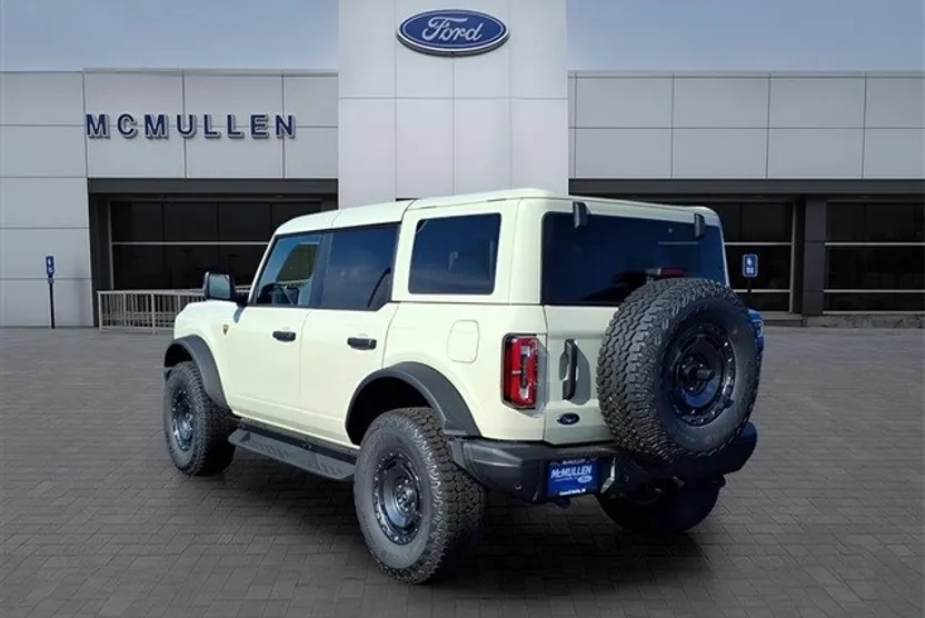 2025 Ford Bronco Badlands photo 1
