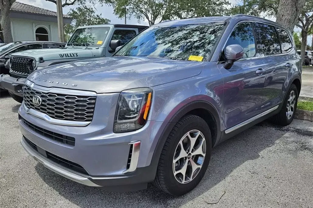 2020 Kia Telluride EX photo 1