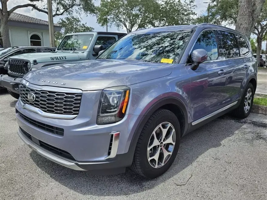 2020 Kia Telluride EX photo 1