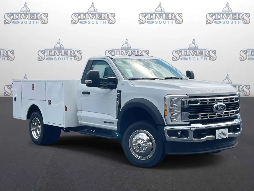 2024 Ford F-450 XL photo 1
