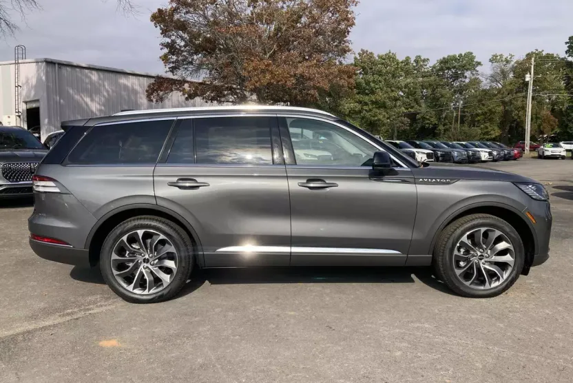 2025 Lincoln Aviator Premiere photo 1