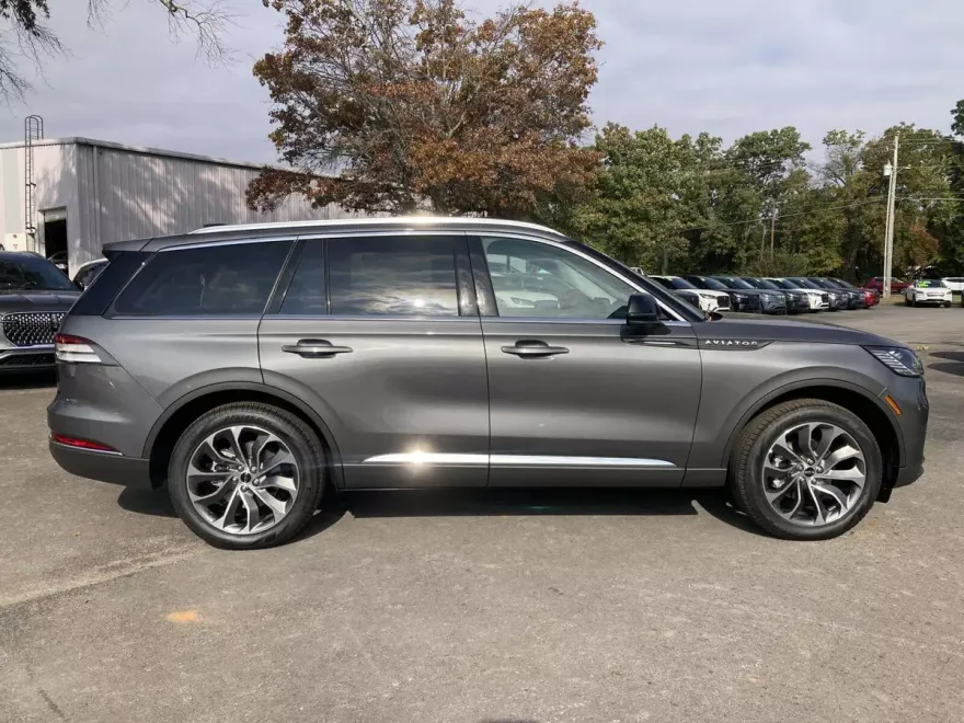 2025 Lincoln Aviator Premiere photo 1