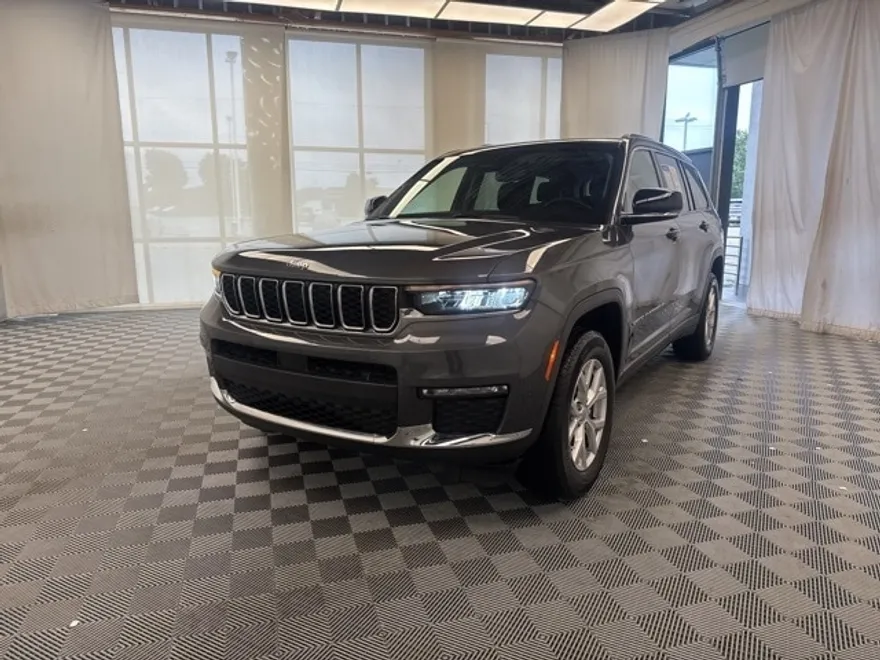 2022 Jeep Grand Cherokee Limited photo 1