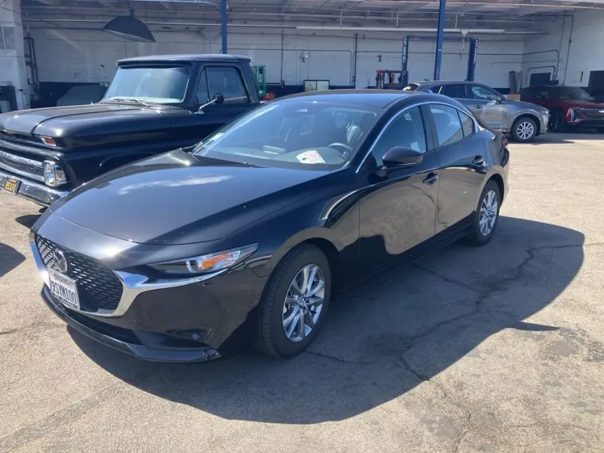 2025 Mazda Mazda3 2.5 s photo 1