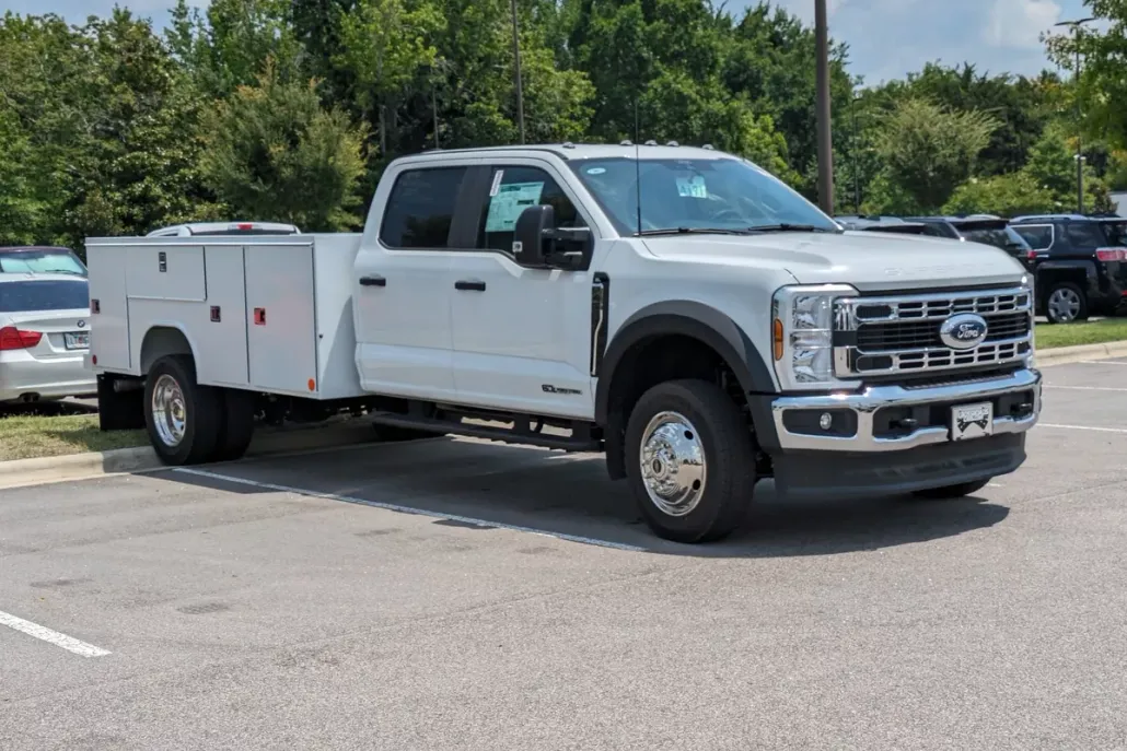 2025 Ford F-450 XL photo 1