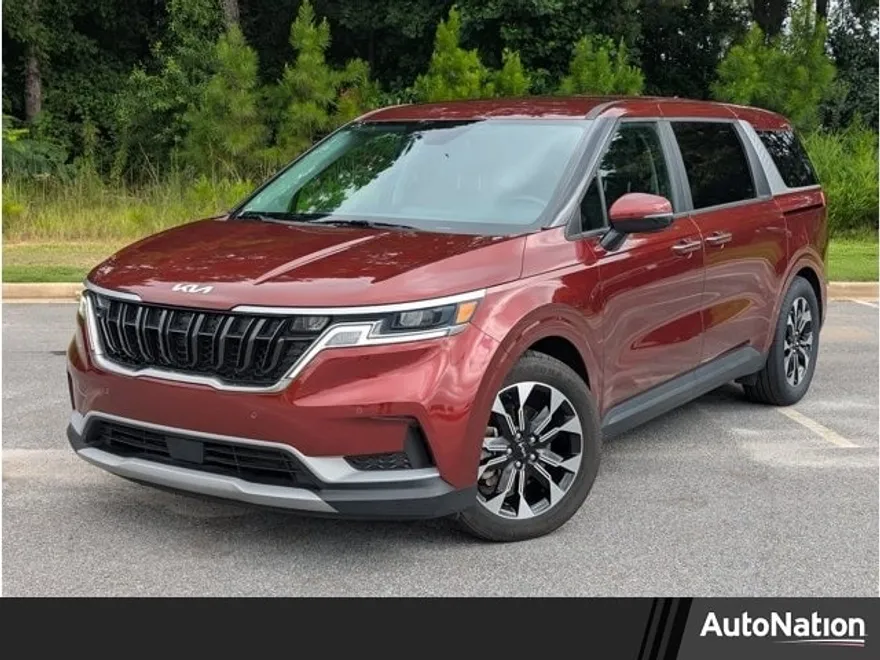 2024 Kia Carnival EX photo 1