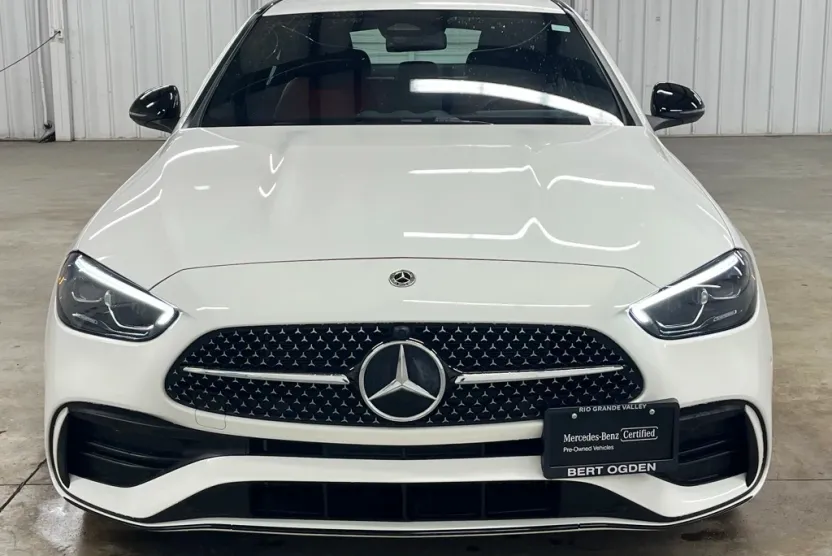 2024 Mercedes Benz C 300 photo 1