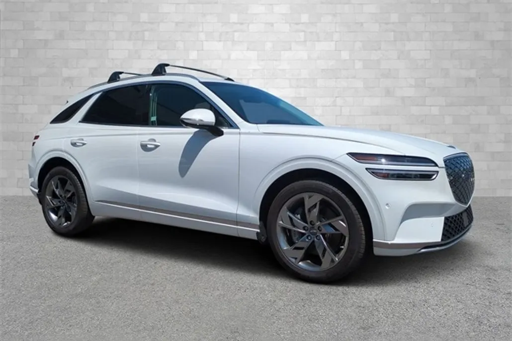 2024 Genesis Electrified GV70 Advanced photo 1