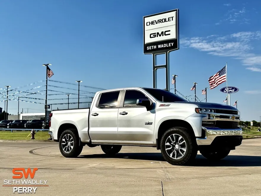 2021 Chevrolet Silverado 1500 LT Texas Edition photo 1