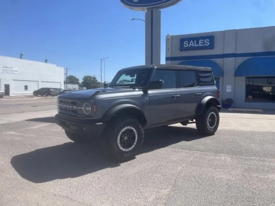 2024 Ford Bronco Big Bend photo 1