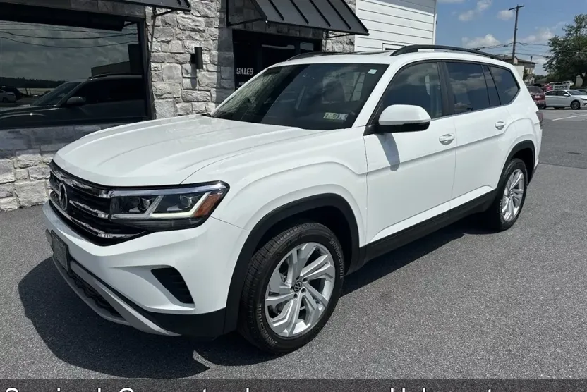 2022 Volkswagen Atlas SE Technology V6 photo 1