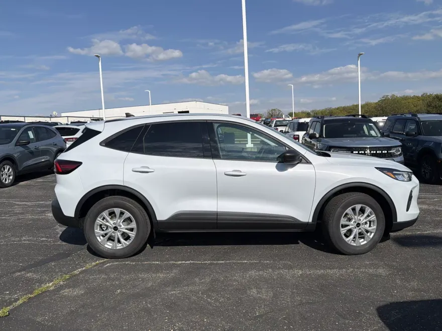 2026 Ford Escape Active photo 1