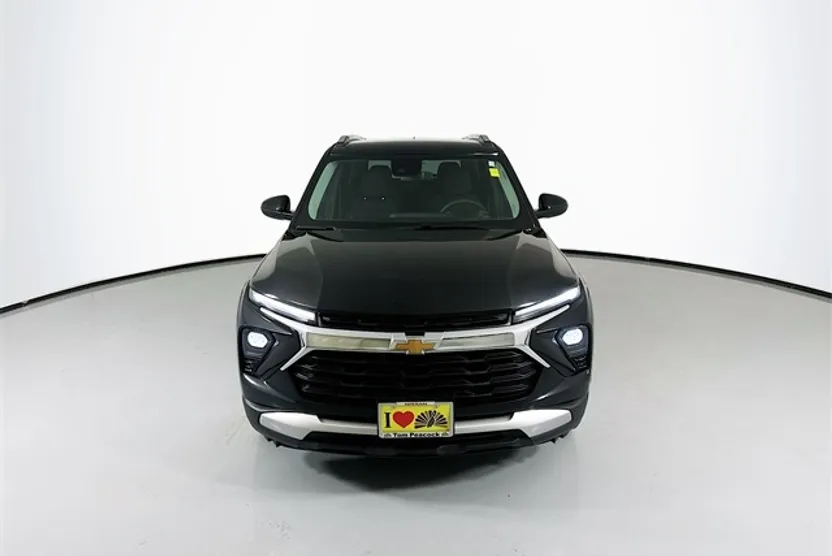 2025 Chevrolet Trailblazer LT photo 1